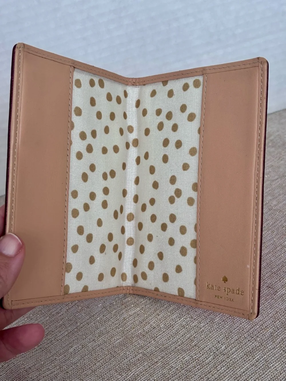 NEW LISTING! Kate Spade Wellesley passport holder - Picture 5 of 8